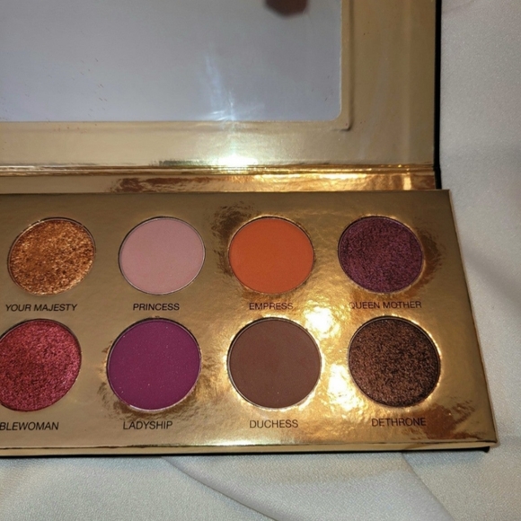 Coloured Raine Queen of Hearts - Picture 7 of 12